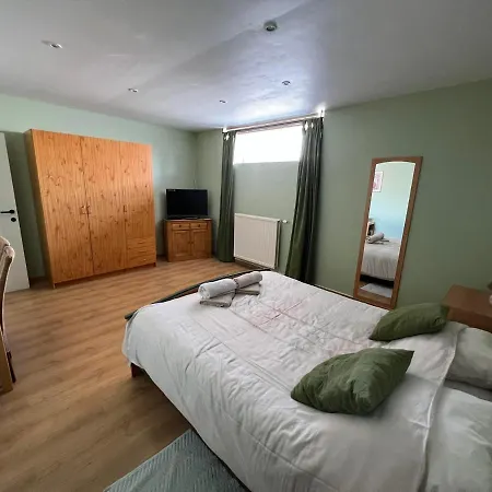 Le Gite De Malchamps Gasthof *